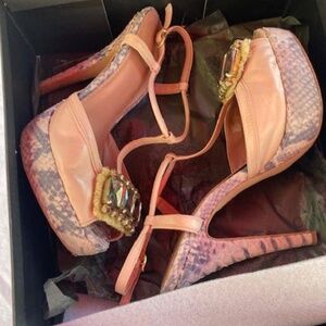 Vince Camuto Shoes